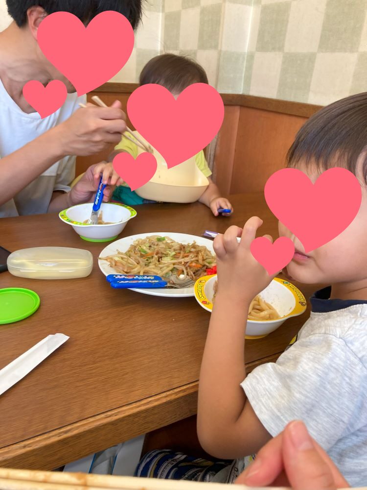 定食や藤ノ木で大満足のみなさん。
